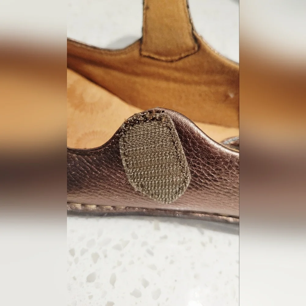 Montana Artisan Crafted Bronze/Brown Leather Mary Jane Shoes | Size 5 - Picture 6 of 7